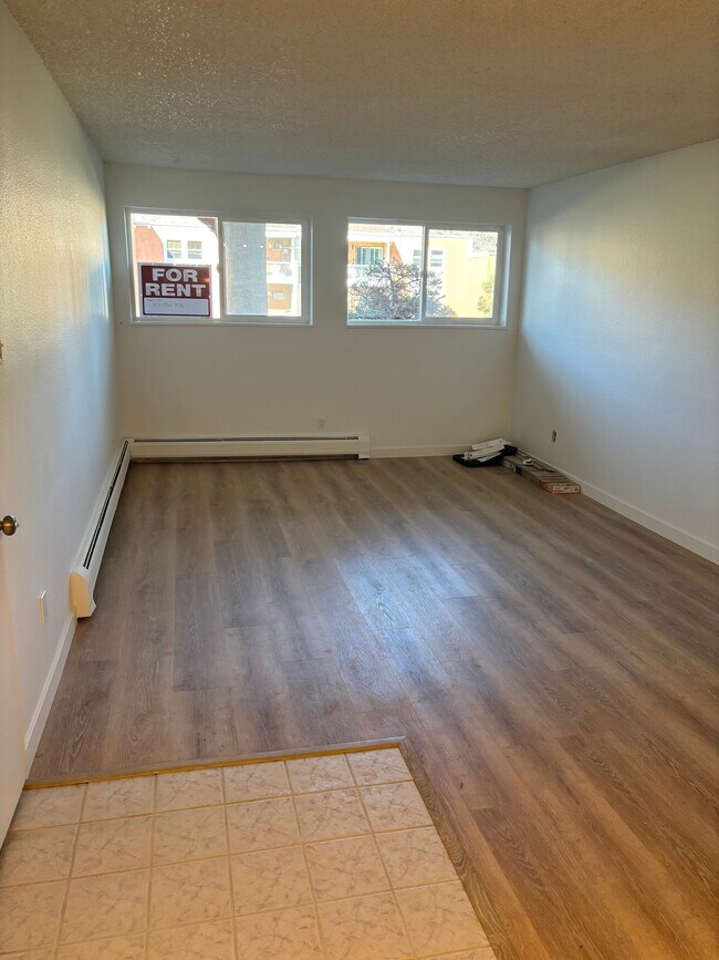 501 Golden Cir, Unit Golden Ridge 7-102 in Golden, CO - Building Photo - Building Photo