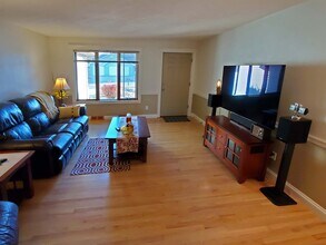 1502 W Weiland Ln in Appleton, WI - Building Photo - Building Photo