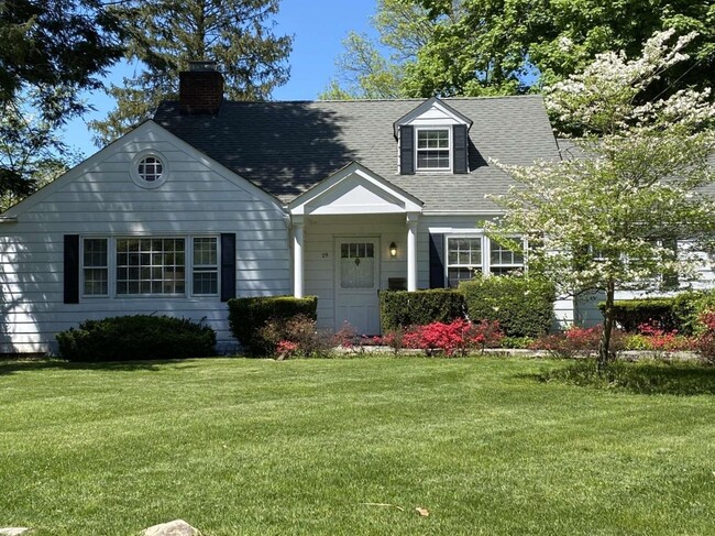 property at 29 Amherst Ct