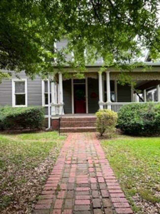 430 5th St in Marietta, OH - Building Photo - Building Photo