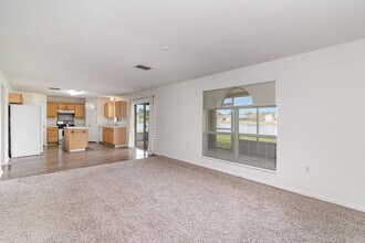 1611 Sawgrass Dr SW in Palm Bay, FL - Building Photo - Building Photo