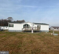 5738 Big Stone Beach Rd in Milford, DE - Building Photo