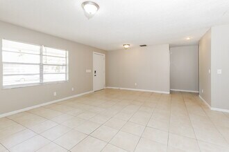 6106 Sunset Blvd in Fort Pierce, FL - Building Photo - Building Photo