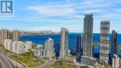 38 Annie Craig Dr in Toronto, ON - Building Photo - Building Photo