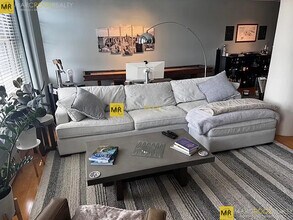 210 South St in Boston, MA - Foto de edificio - Building Photo