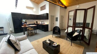 747 1/2 Columbia St in Hudson, NY - Building Photo