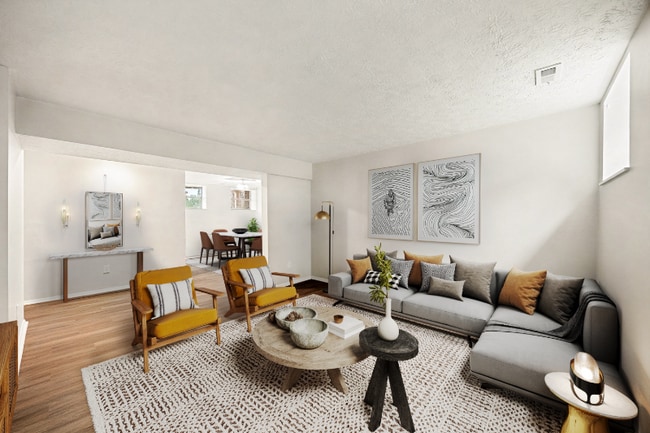 562 Glenwood Ave in Cincinnati, OH - Building Photo - Building Photo