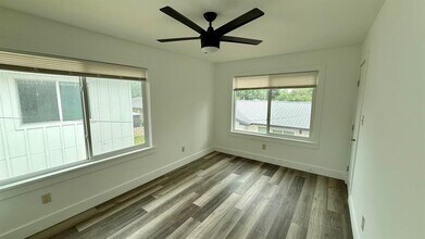 508 N Main St in Rockdale, TX - Building Photo - Building Photo