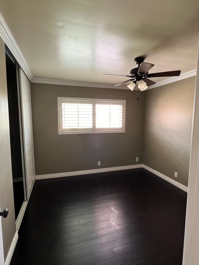 property at 1116 N Barston Ave