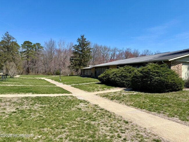 20 Yorkshire Ct in Manchester Township, NJ - Building Photo - Building Photo