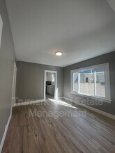 1349 E Elizabeth St in Pasadena, CA - Building Photo - Building Photo