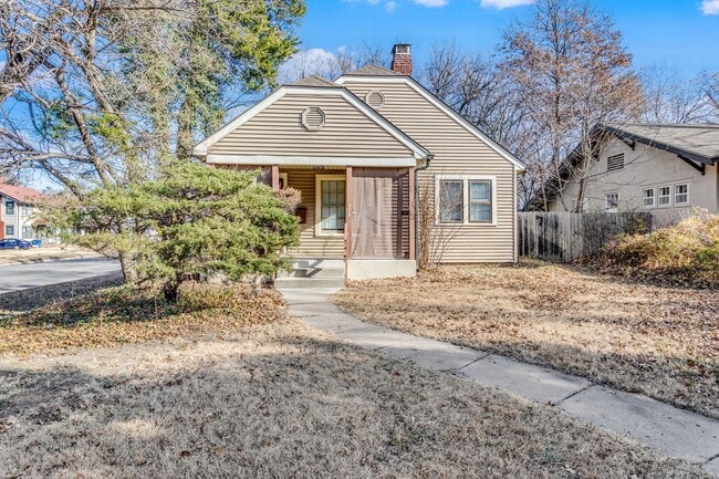 property at 456 N Roosevelt St