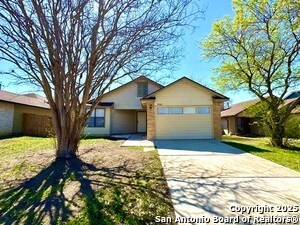 6310 Candleview Ct in San Antonio, TX - Building Photo