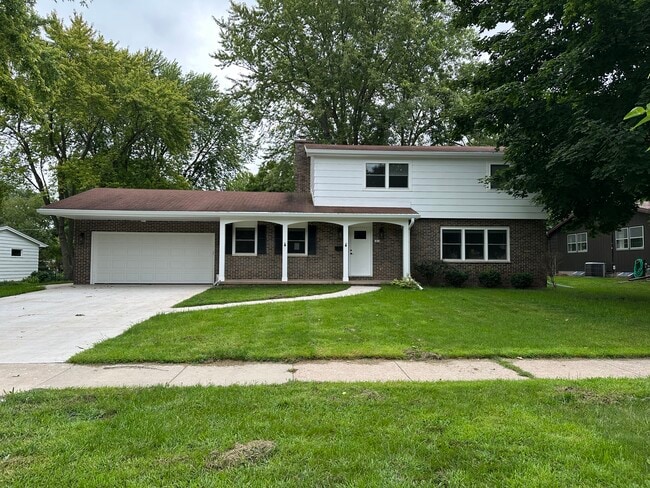 property at 1814 Fairview St