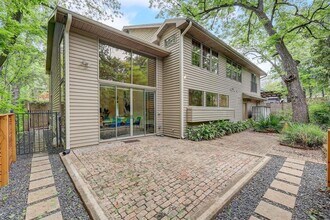 805 Leonard St in Austin, TX - Building Photo - Building Photo