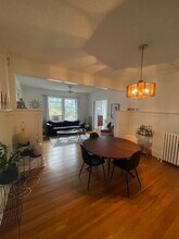 264 E Boston St, Unit 3 in Seattle, WA - Foto de edificio - Building Photo