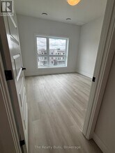 1100 Lackner Pl in Kitchener, ON - Building Photo - Building Photo