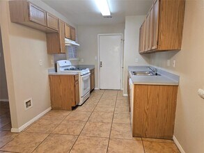 2003 Alex Ave in Austin, TX - Building Photo - Building Photo