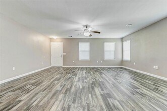 2814 Sinclair St in Pasadena, TX - Building Photo - Building Photo