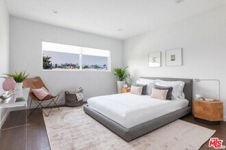 1425 N Crescent Heights Blvd in West Hollywood, CA - Building Photo - Building Photo