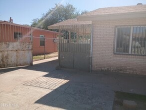 8108 La Paloma Cir in El Paso, TX - Building Photo - Building Photo