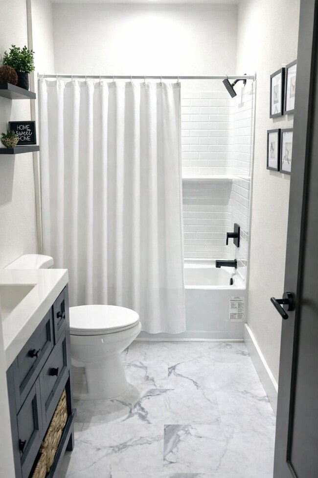 801 E Knollwood St in Tampa, FL - Foto de edificio - Building Photo