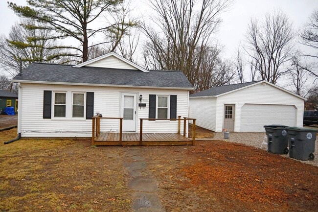 3000 Rheinhardt Ave in Evansville, IN - Building Photo - Building Photo