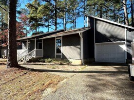 627 Dowfield Dr in Fayetteville, NC - Building Photo