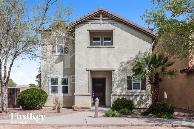2758 N Saramano Ln