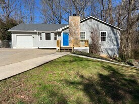 2502 Wildrose Cir in Lawrenceville, GA - Building Photo