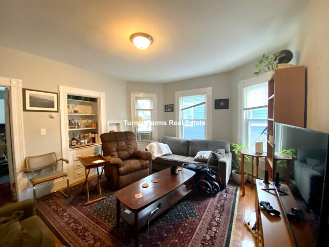 173A Rindge Ave, Unit 2L