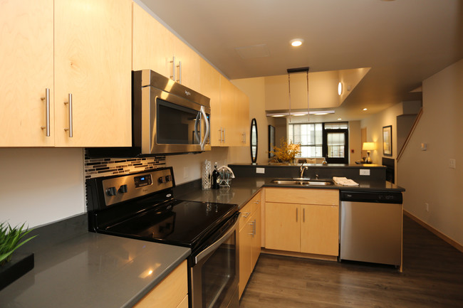 Nichols Station Apartments in Madison, WI - Foto de edificio - Interior Photo