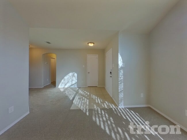 10712 Braemoor Dr in Haslet, TX - Foto de edificio - Building Photo