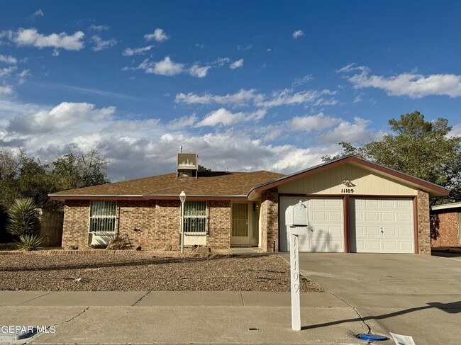 11109 Volare Dr in El Paso, TX - Building Photo - Building Photo