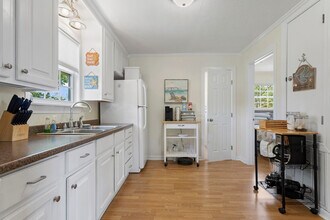 312 Water St in Waveland, MS - Building Photo - Building Photo