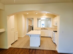 4624 Stern Dr in Merced, CA - Building Photo - Building Photo