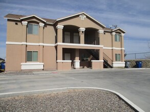 14313 Gil Reyes Dr in El Paso, TX - Building Photo - Building Photo