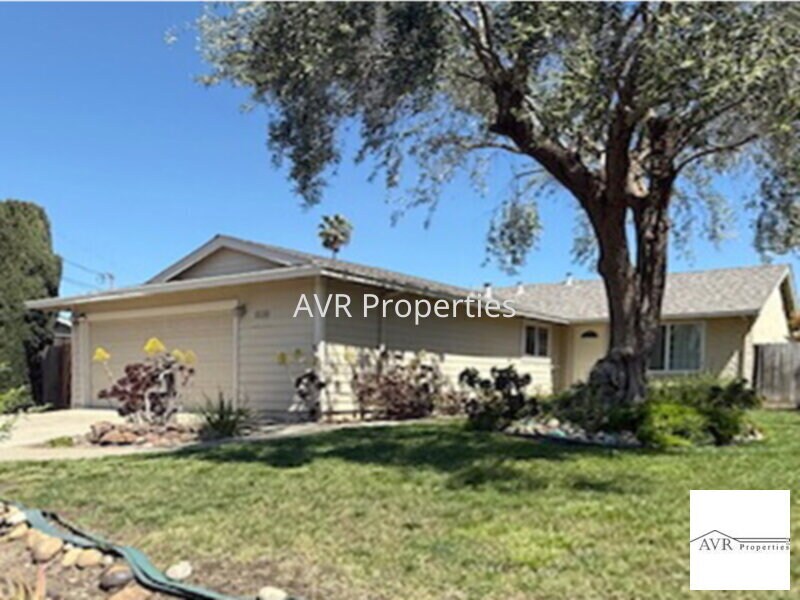 346 Nadine St in Livermore, CA - Building Photo