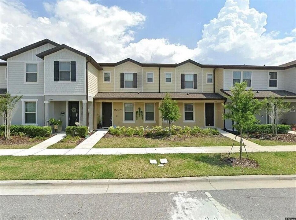 2665 Mead Ave in St. Cloud, FL - Building Photo