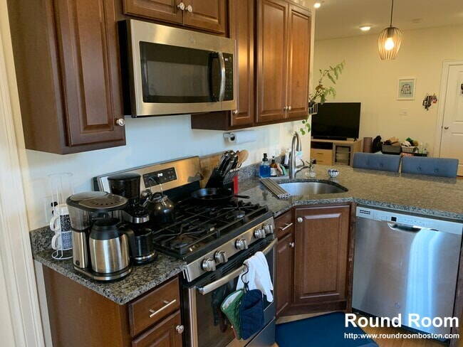 549 Washington St, Unit 6