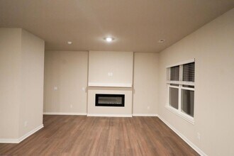 2815 NW 34th Ln in Ankeny, IA - Building Photo - Building Photo