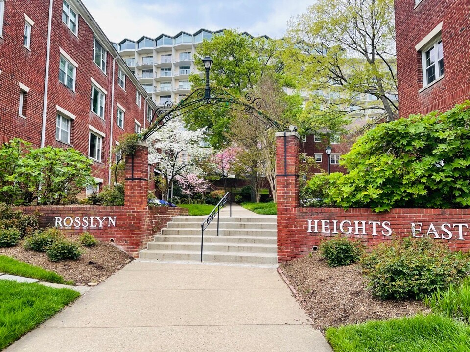 1224 N Meade St, Unit 25 in Arlington, VA - Building Photo