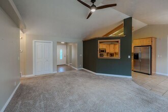 396 Palomino Dr in Sugar City, ID - Building Photo - Building Photo