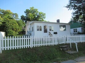 306 2nd St in Lincolnton, NC - Building Photo