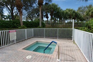 9616 Cypress Hammock Cir in Bonita Springs, FL - Building Photo