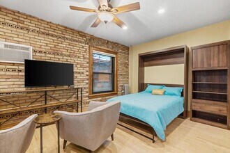 11 S 12th St in Minneapolis, MN - Foto de edificio - Building Photo