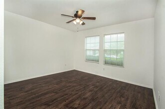 924 Mosaic Dr in Fort Worth, TX - Building Photo - Building Photo