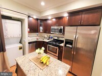 2041 N Gratz St - 14