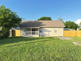 1704 Lexington St in Waco, TX - Building Photo