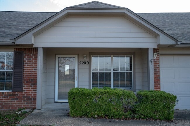 property at 2209 W Wellington St